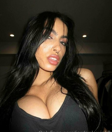 jordanlewis18 hot model photos