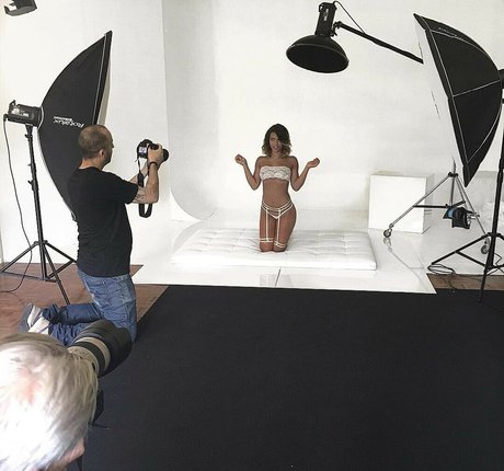 Justine Reine Marie model adult archive