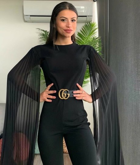 Justine Reine Marie pretty actress pictures