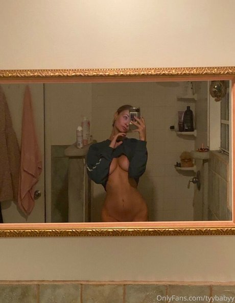 Tyybabyy model hd archive