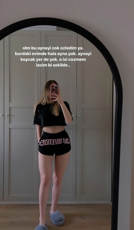 miafitz exclusive star picture