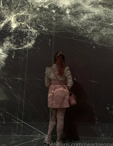 pearlpeony nude model pic