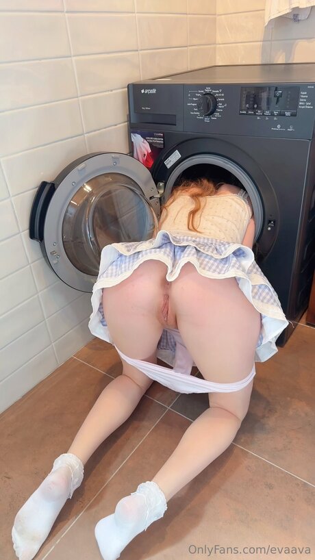 Evaava model perfect pictures