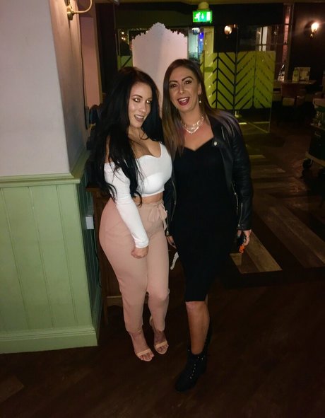 Kelly Louise Sheridan beautiful model picture