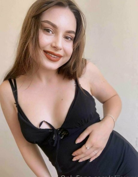 aliiaxxx star sexy galleries