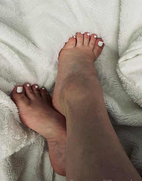 lillysunday pornographic model photos