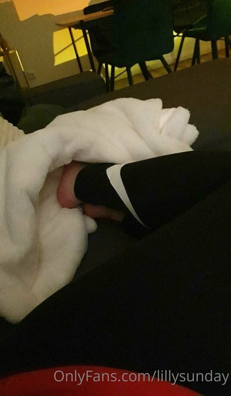 lillysunday best model image