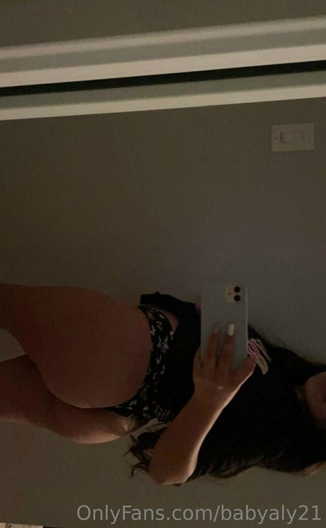 babyaly21 art star pic