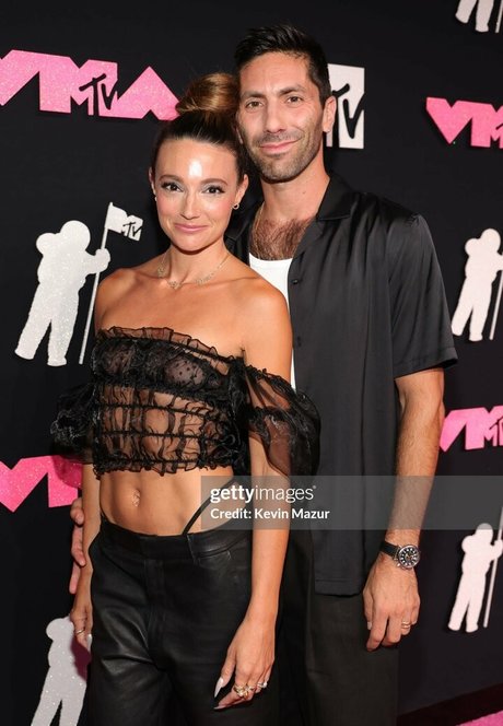 Laura Perlongo nice model pics