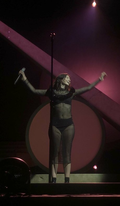 Lorde model high quality photos