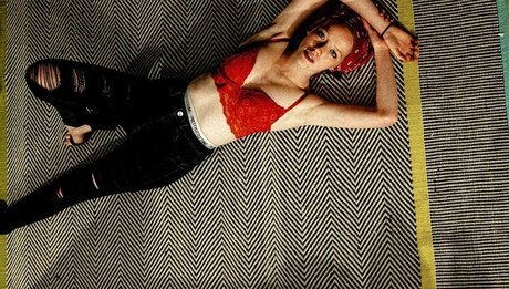 Amybeth McNulty star perfect img