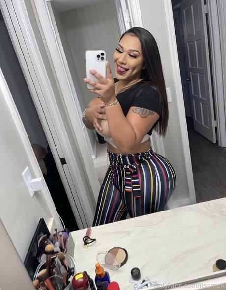 melifineass top model image