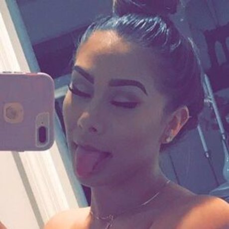 melifineass pornstar exclusive images