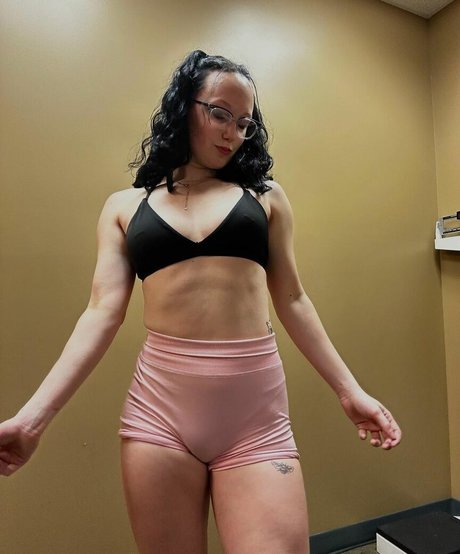 MuscleMommy002 pornstar high quality archive