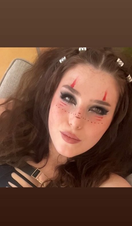 Moxy Mary free star pics