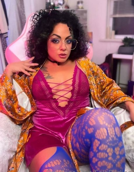 Solo Darling art model images