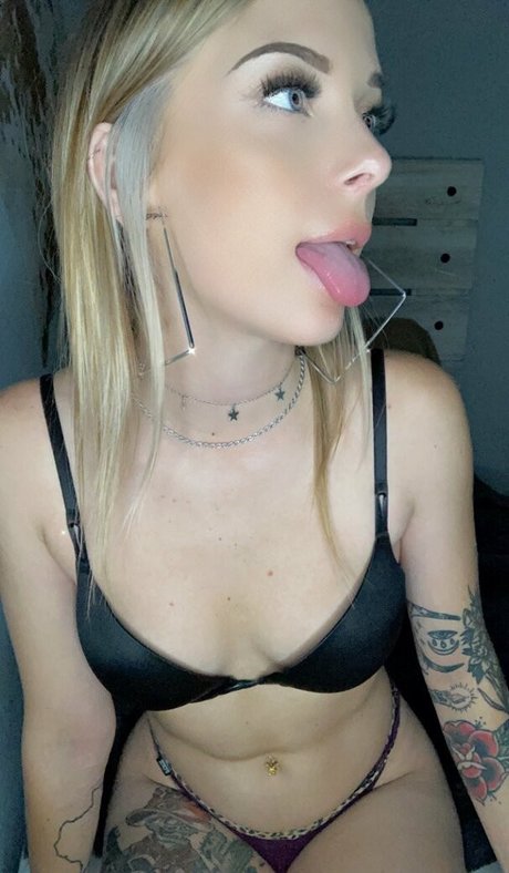 budweiserbreath model sex pic