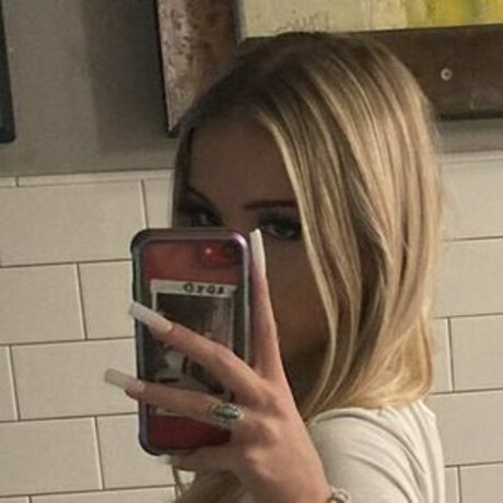 budweiserbreath art model pictures