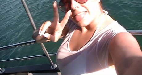 Alluux pornographic actress photos