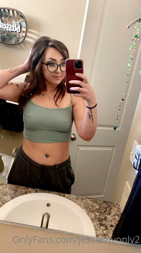 jessieluvonly2 model sexy photos