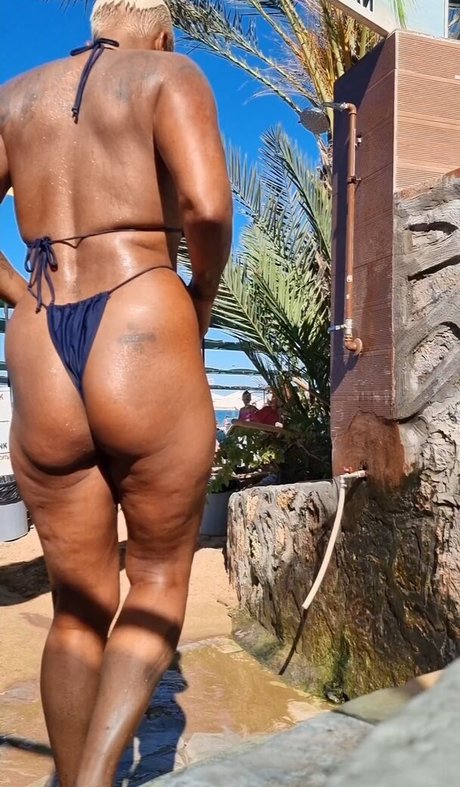 Carro Oberg model sex pics