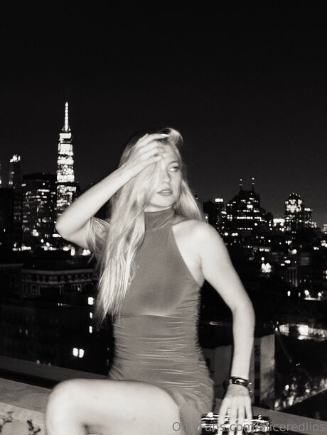 Aliceredlips star perfect archive