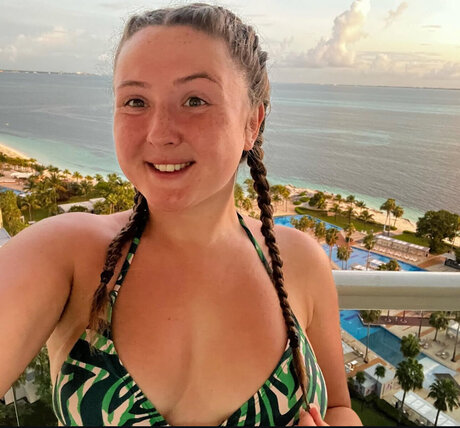 Katylee Bailey beautiful actress images