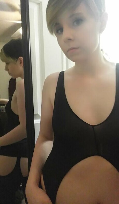 Lydia Sweets art actress picture