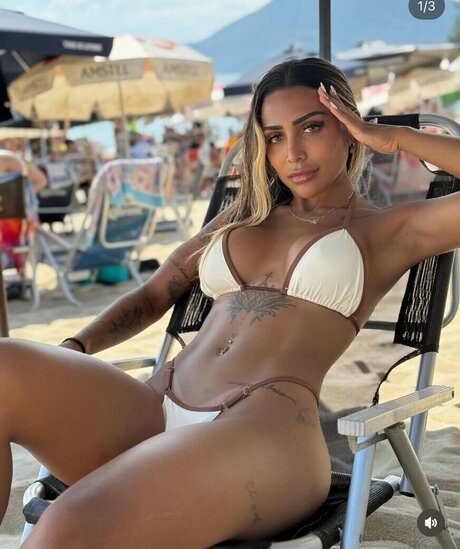 Suellen Souz model sexy photo