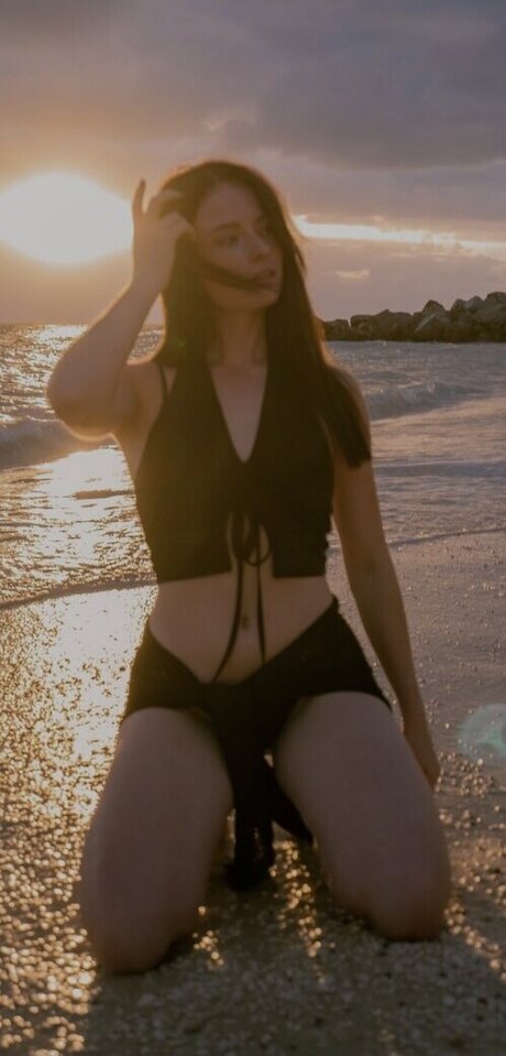 Anica Zimmermann hot star gallery