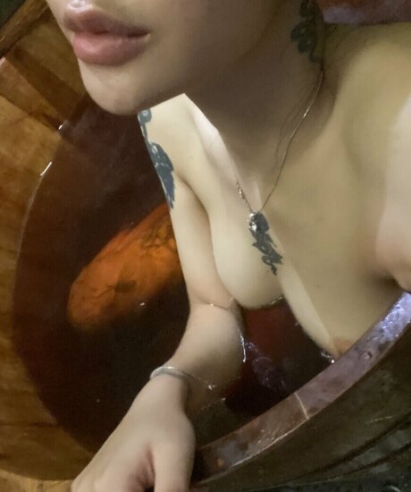 Tr n Th i T m Chi n free actress pictures