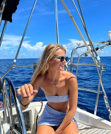 Lauren Landers erotic star picture