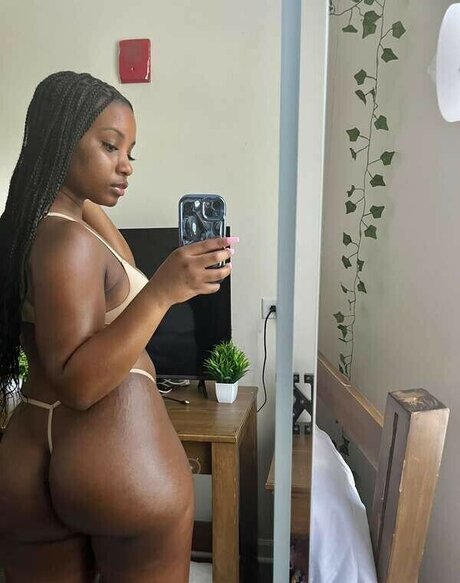 iisoyummy pornographic actress pictures