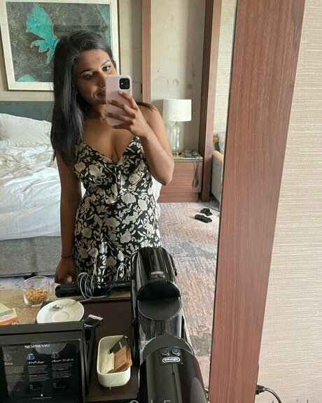 Miss Patel sexy actress photos