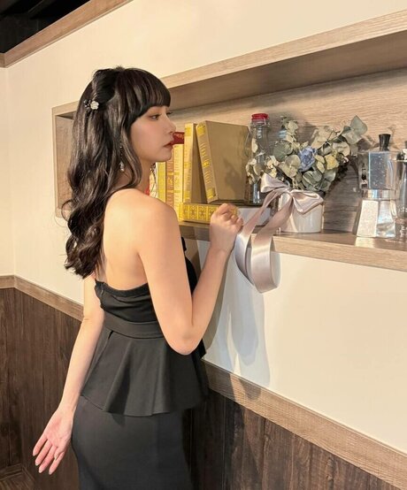 Sandykaka_ model adult pic