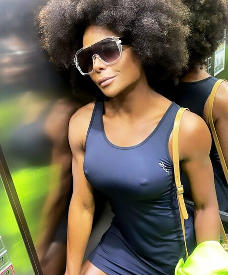 Adriana Bombom sexy pornstar pic