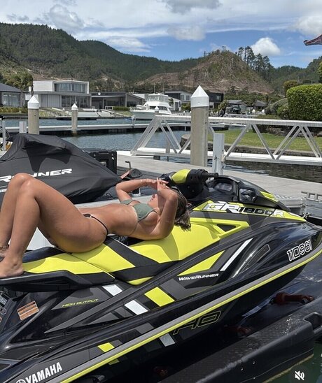 Lauramjj_ model xxx pics