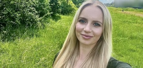 baebaezoe star nudes photos