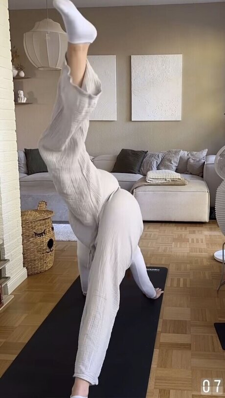 Julia Schulze sex actress pics