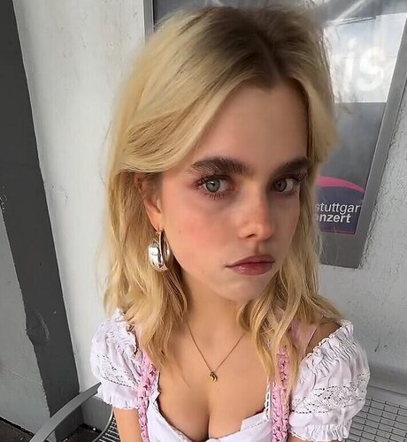 Theresa vth erotic actress image