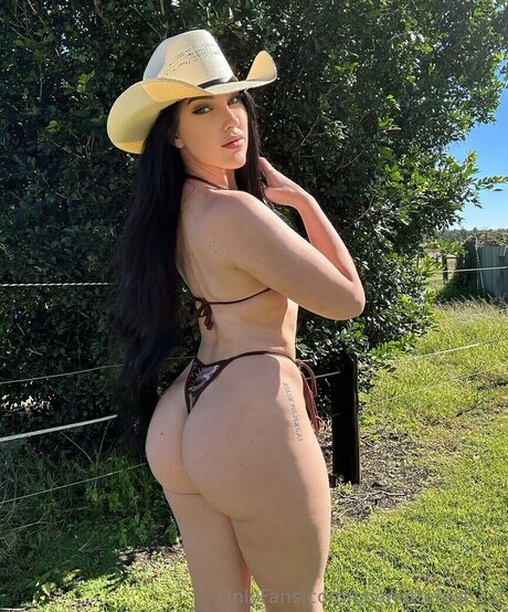 Charlotte Rose star top img