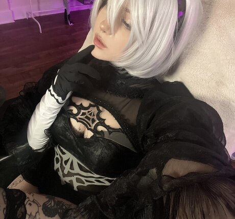 Laurinchhhe sexy model pics