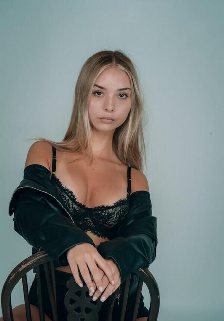 kamilalenajanicka pornographic star picture