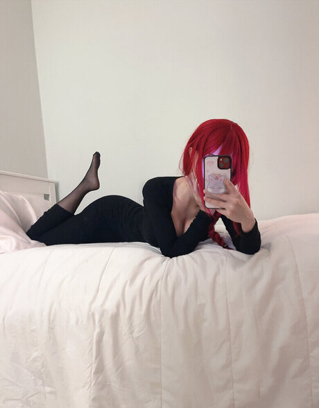 komocos model perfect photo