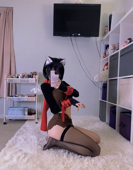 komocos nudes actress pics