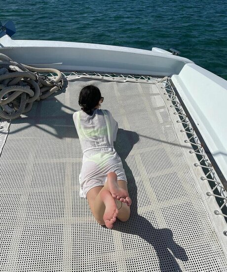 adriana feetgirl adult star pictures