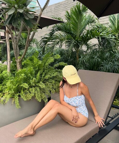 Anushka Sen sex star img