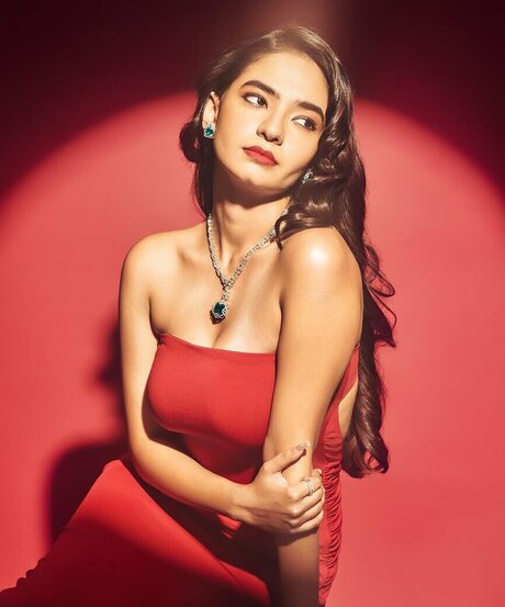 Anushka Sen Profile pic