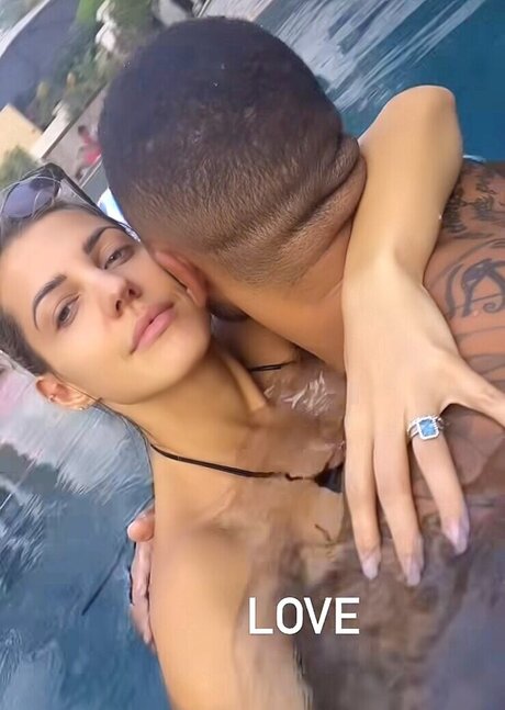 Sarah Harrison naked actress photos