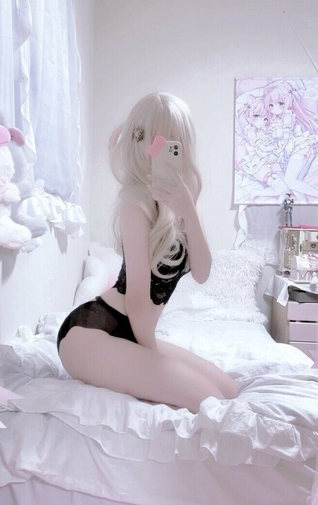 Loveyoukillyou model perfect pics